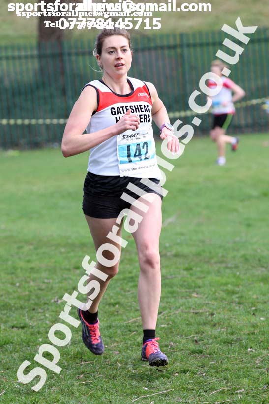Senior womens and veteran Cathedral Relays, Birtley. Photo:  David T. Hewitson/Sports for All Pics